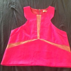 Fuschia top
